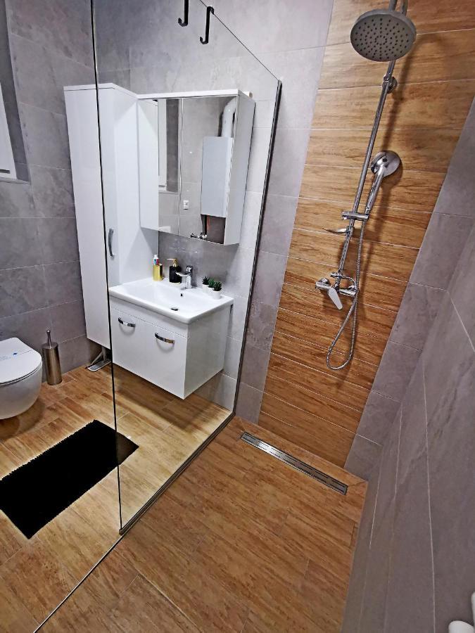 Golden - Self Check In Apartment Osijek Luaran gambar