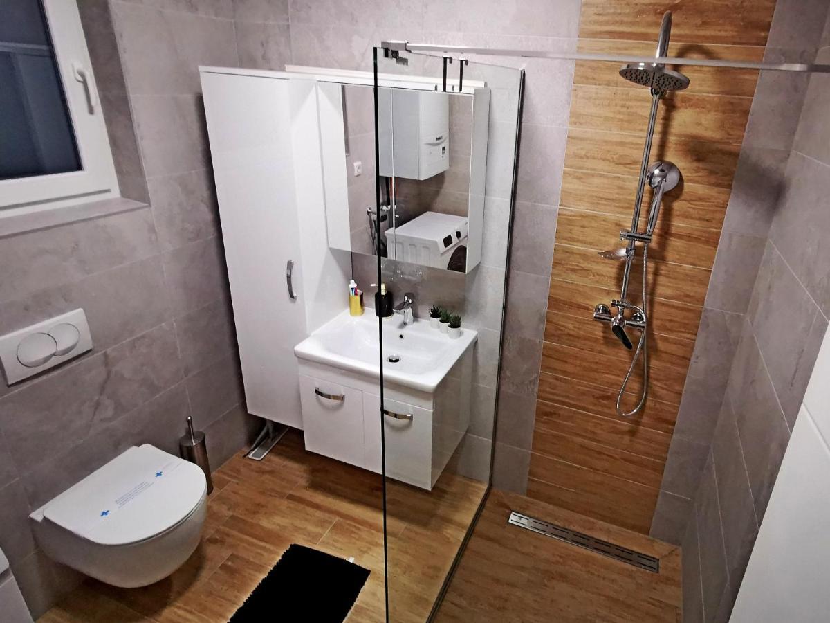 Golden - Self Check In Apartment Osijek Luaran gambar