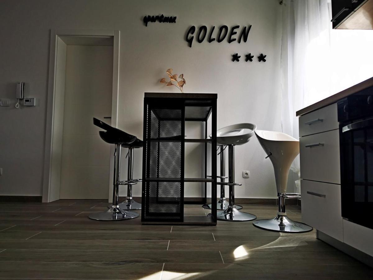 Golden - Self Check In Apartment Osijek Luaran gambar